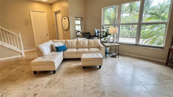 Wilton Station, 2601 NE 14th Ave #104, Wilton Manors, Florida 33334, image 1