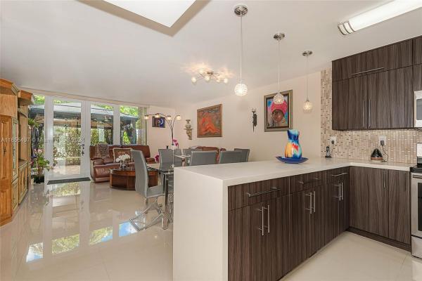 Greenway Lakes, 2176 SW 122nd Ct, Tamiami, Florida 33175, image 3