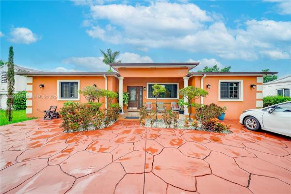 348 NE 118th St, Unincorporated Dade County, Florida 33161, image 1