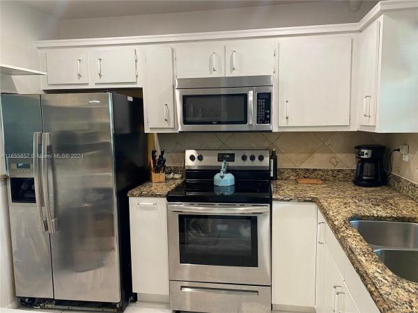 Sunrise Lakes 3, 9540 Sunrise Lakes Blvd #307, Sunrise, Florida 33322, image 1
