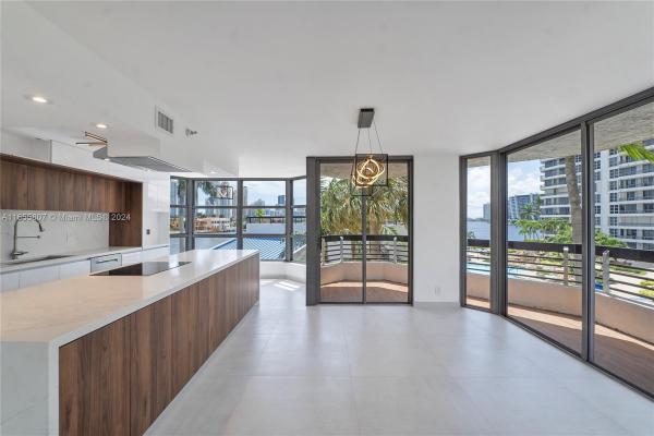 Mystic Pointe Tower 100, 19195 NE 36th Ct #301, Aventura, Florida 33180, image 1