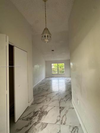 Meadow Wood Manor, 26521 SW 127th Ave, Kendale Lakes, Florida 33032, image 3