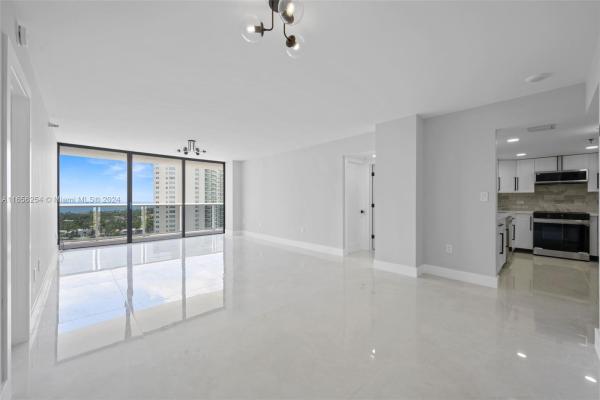 Waterview 1, 20505 E Country Club Dr #2035, Aventura, Florida 33180, image 3