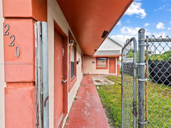 Collier City, 220 NW 27th Ave, Pompano Beach, Florida 33069, image 1