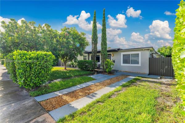 Baker Manor, 7824 SW 34th Ter, Westchester, Florida 33155, image 3