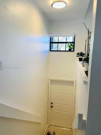 Lincoln Square, 604 Lincoln Ct, Deerfield Beach, Florida 33442, image 1