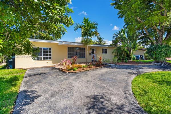 Westchester Residential, 1411 SW 85th Ct, Westchester, Florida 33144, image 1