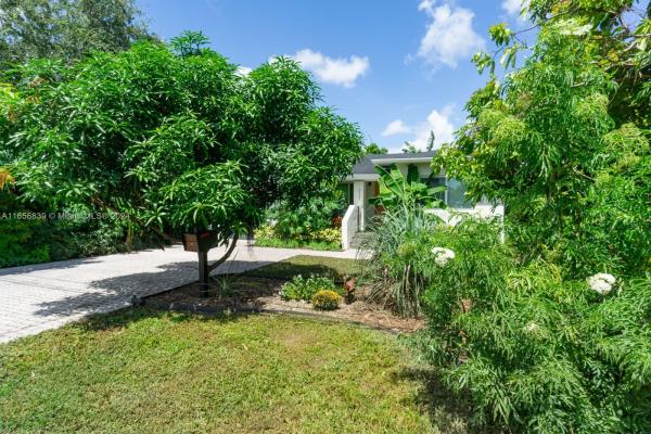 6325 SW 30th St, Coral Terrace, Florida 33155, image 3