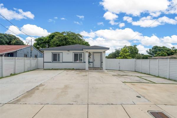 Oakland Park, 7505 NW 15th Ave, Gladeview, Florida 33147, image 1