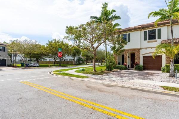 Silver Palms East, 23578 SW 113th Path, Princeton, Florida 33032, image 3