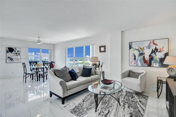 The Warwick, 5100 Dupont Blvd #7M, Fort Lauderdale, Florida 33308, image 1