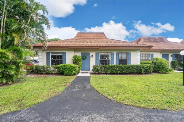 Nova Villas, 2352 SW 70th Way #8, Davie, Florida 33317, image 1