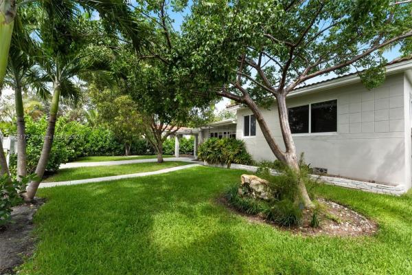 Breezeswept Estates, 125 NE 128th St, North Miami, Florida 33161, image 1