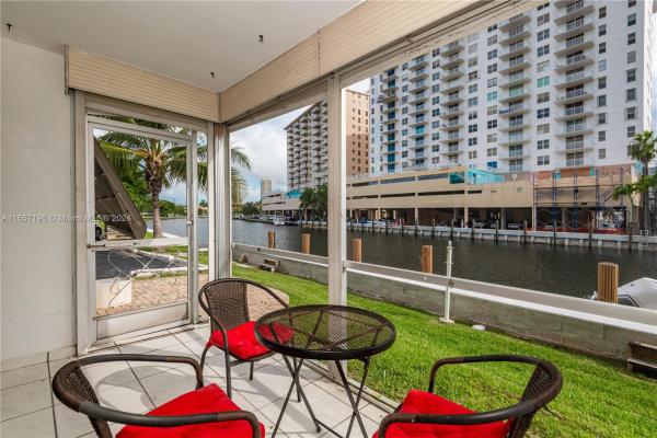 Isle Of Paradise, 440 Paradise Isle Blvd #101, Hallandale Beach, Florida 33009, image 1