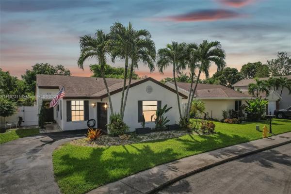 Blue Ridge, 520 Green River Ln, Davie, Florida 33325, image 1