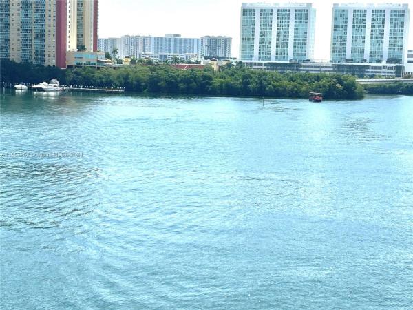Winston Towers 700, 290 174th St #619, Sunny Isles Beach, Florida 33160, image 2