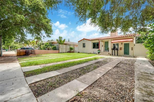 East Shenandoah, 3499 SW 1st Ave, Miami, Florida 33145, image 1