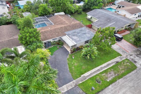 Driftwood Acres, 7150 Meade St, Hollywood, Florida 33024, image 2