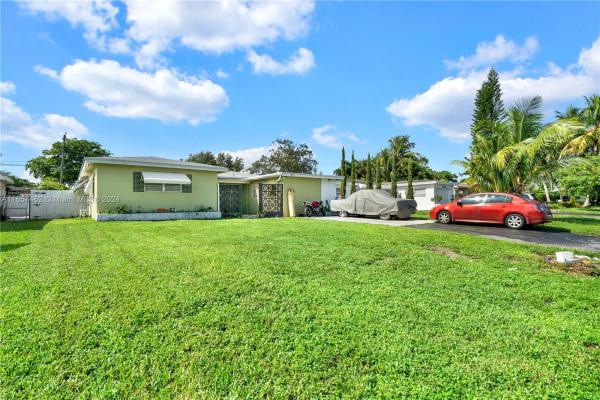 6804 SW 9th St, Pembroke Pines, Florida 33023, image 1