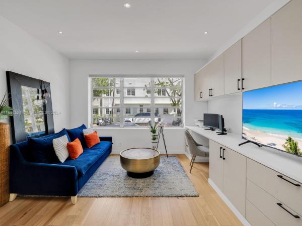 Park Corner, 742 12th St #2, Miami Beach, Florida 33139, image 3