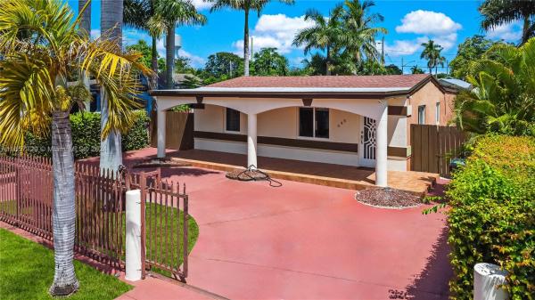 Homestead No HOA, 645 NW 7th Ave, Homestead, Florida 33030, image 1