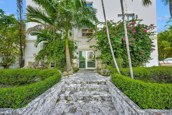Garden, 4035 N Meridian Ave #202, Miami Beach, Florida 33140, image 2