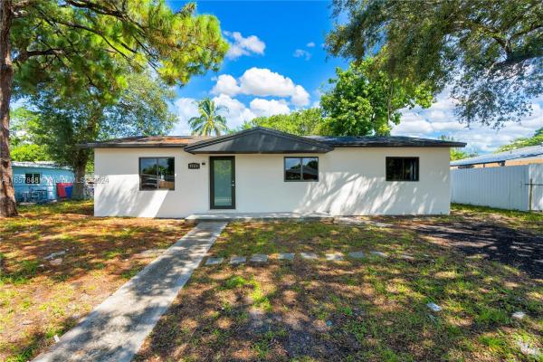 Vista Verde, 3765 NW 211th St, Miami Gardens, Florida 33055, image 1