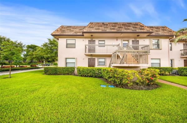 Fairview At Pembroke Pointe, 10540 NW 10th St #101, Pembroke Pines, Florida 33026, image 1