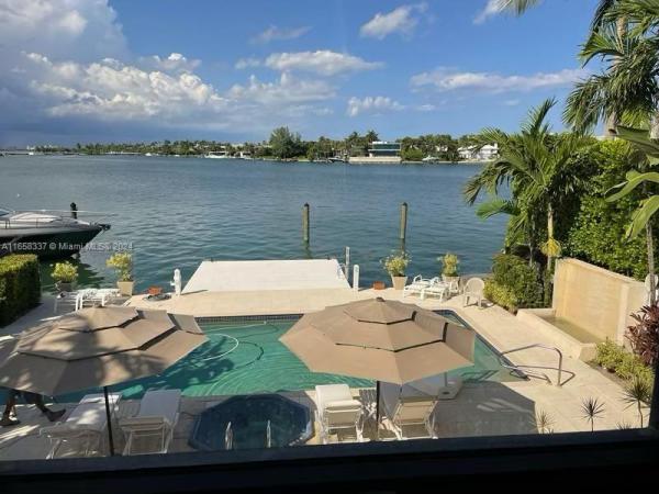 Hibiscus Island, 279 N Hibiscus Dr, Miami Beach, Florida 33139, image 1