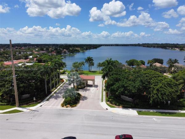 Keystone Lake, 19244 NW 24th Ct, Pembroke Pines, Florida 33029, image 1