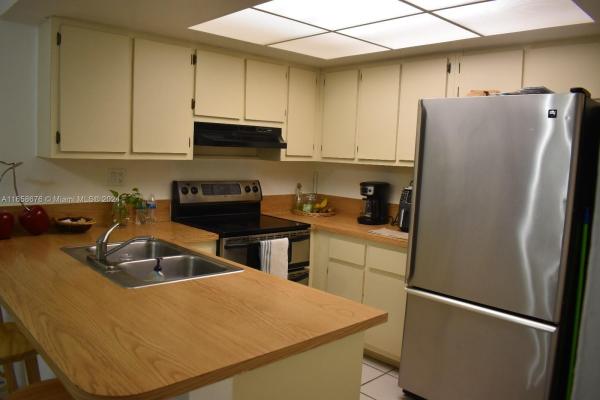 Terranova, 10885 NW 7th St #14-33, Fountainebleau, Florida 33172, image 1