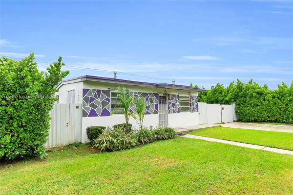 Rosehaven, 10420 SW 182nd St, West Perrine, Florida 33157, image 2