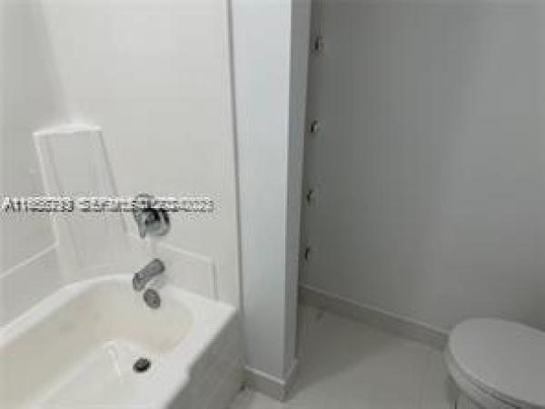 Sailboat Cay, 13499 Biscayne Blvd #801, North Miami, Florida 33181, image 1