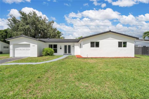 Kendale, 10627 SW 102nd St, Kendall, Florida 33176, image 1