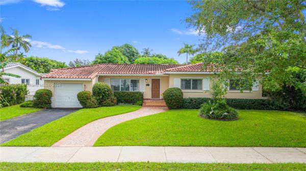 Windover Grove, 8315 SW 61st Ave, South Miami, Florida 33143, image 2