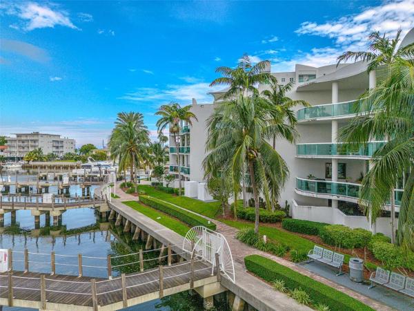 360, 7914 Harbor Island Dr #104, North Bay Village, Florida 33141, image 1
