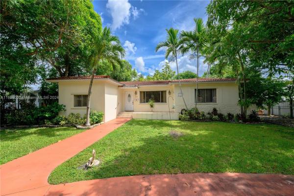 Country Club Estates, 473 De Soto Dr, Miami Springs, Florida 33166, image 1