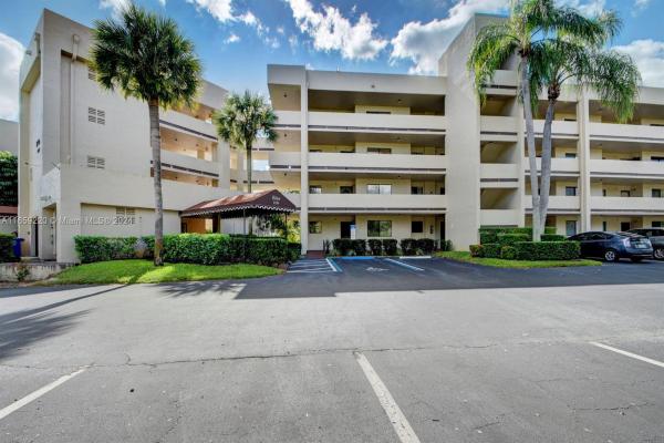 Ashton At Spring Lakes, 3154 Via Poinciana #308, Lake Worth Beach, Florida 33467, image 1