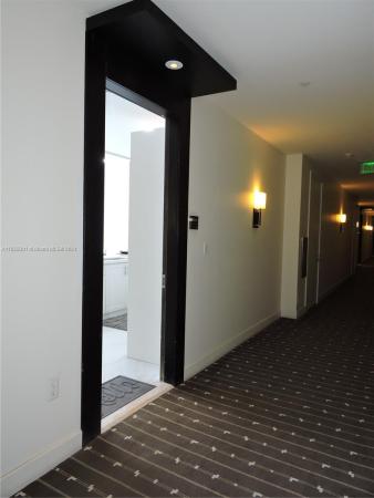 Epic Hotel & Residences, 200 Biscayne Boulevard Way #4712, Miami, Florida 33131, image 1