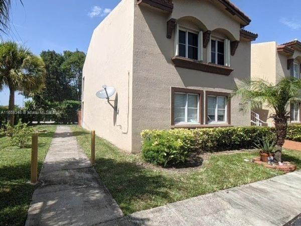 15711 SW 137th Ave #101, Unincorporated Dade County, Florida 33177, image 2