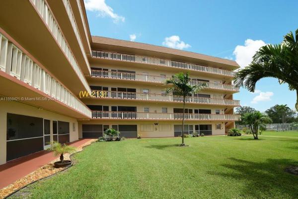 Beverly Hills, 5300 Washington St #W213, Hollywood, Florida 33021, image 1