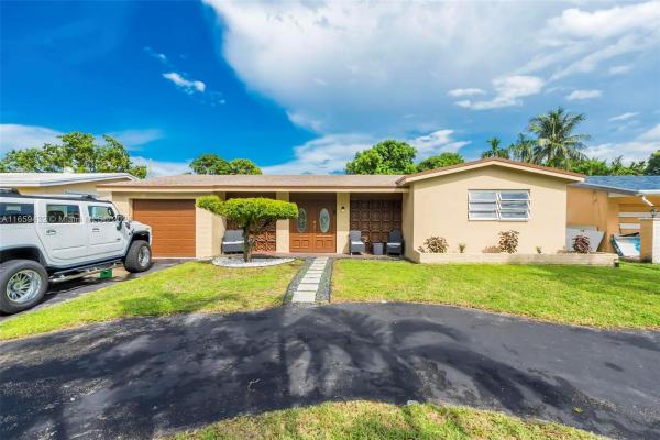 Miramar Tropical, 2331 Utopia Dr, Miramar, Florida 33023, image 2