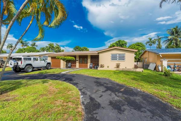Miramar Tropical, 2331 Utopia Dr, Miramar, Florida 33023, image 3