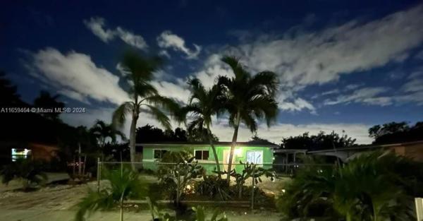 Lauderdale Manors, 1628 NW 16th St, Fort Lauderdale, Florida 33111, image 1