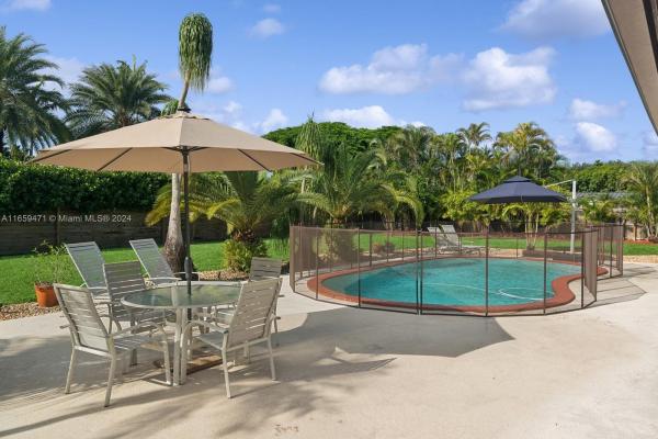 Fleeman Estates, 9744 SW 126th Ter, Kendall, Florida 33176, image 3