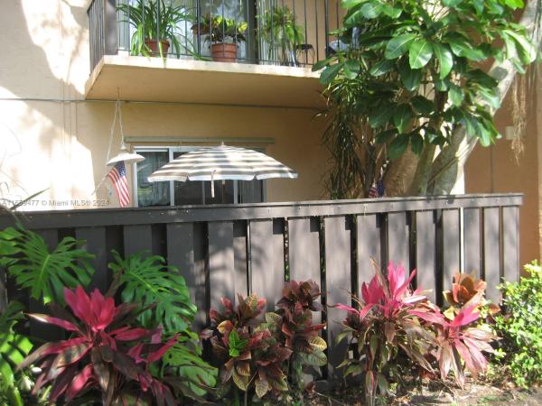 Spanish Trace, 10786 N Kendall Dr #D13, Kendall, Florida 33176, image 1