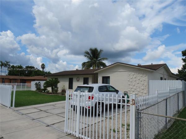 Katimeta Estates, 19520 SW 118th Ave, South Miami Heights, Florida 33177, image 3