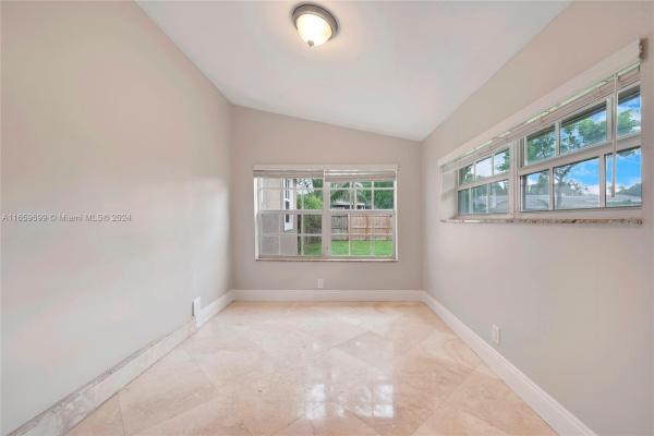 Lauderdale Villas, 1106 NW 15th Ct, Fort Lauderdale, Florida 33311, image 2