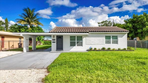 Last Chance Village, 2481 SW 7th St, Fort Lauderdale, Florida 33312, image 1