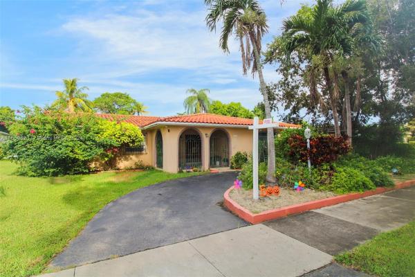 Intag Gardens, 3430 SW 108th Ave, University Park, Florida 33165, image 1